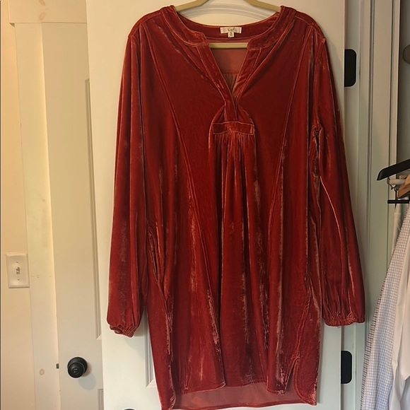 Red Velvet Long Sleeve Dress - Picture 1 of 3